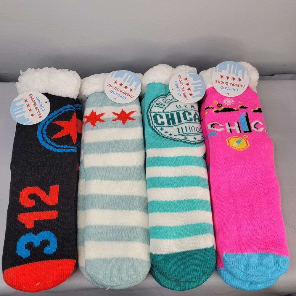 4 Chicago-Themed Sherpa Socks